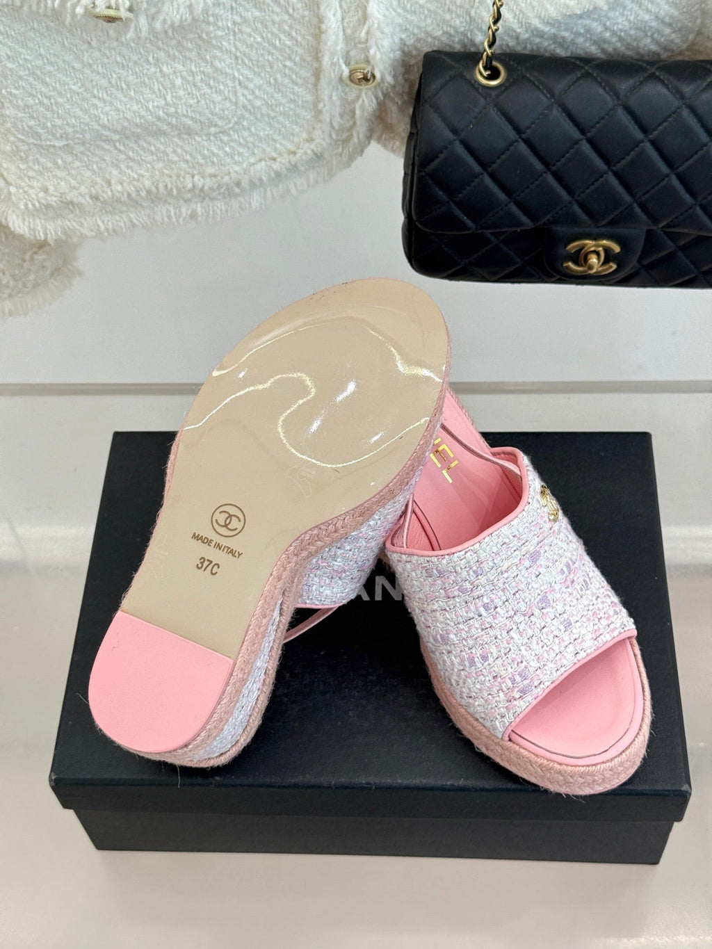 Chanel 26P Double C Rope Wedge Peep Toe Sandals Pink in Knit 706351