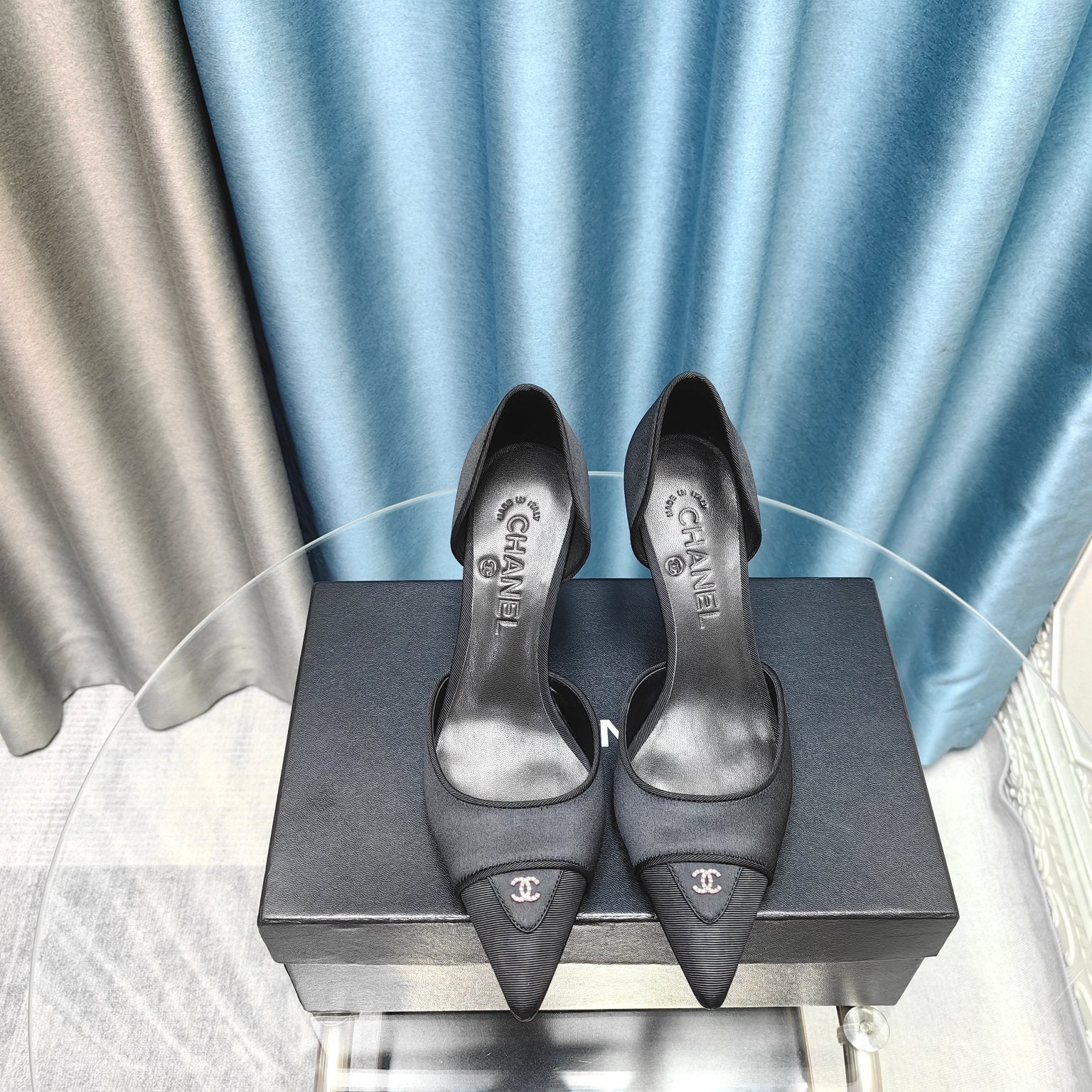 Chanel 26ss Retro Hollow-Out Pointed-Toe 70   Black in Calfskin 712470