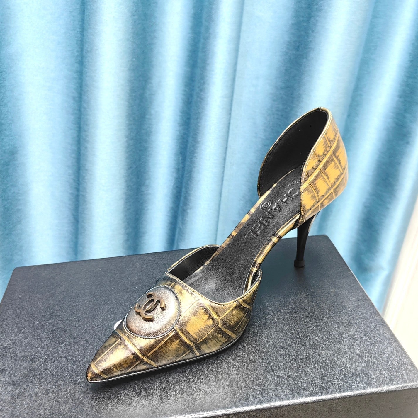 Chanel Pointed-Toe   High Heels 70mm Bronze Yellow in Calfskin 712469