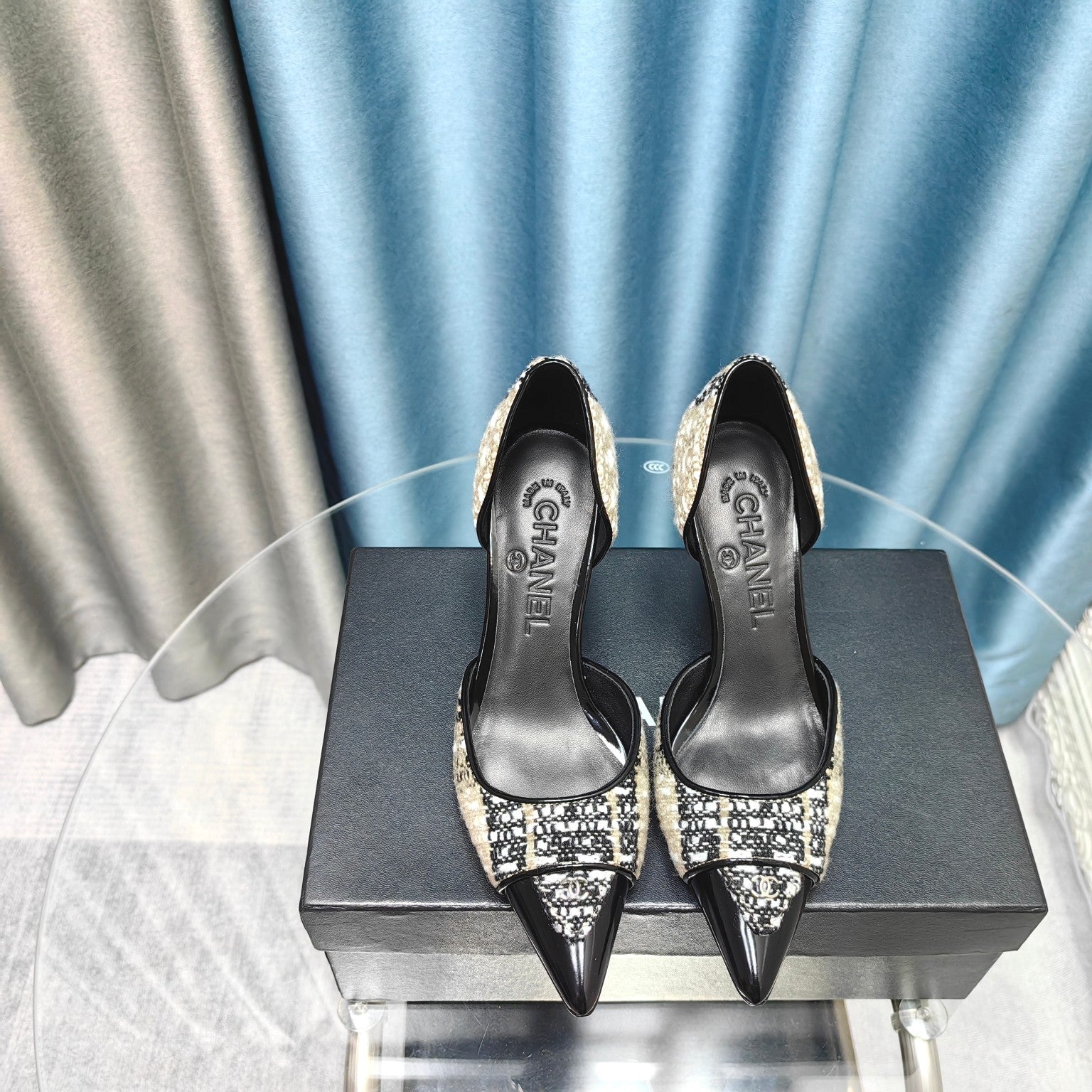 Chanel Pointed Toe   High Heels 70mm Beige Black in Coarse wool fabric 712465
