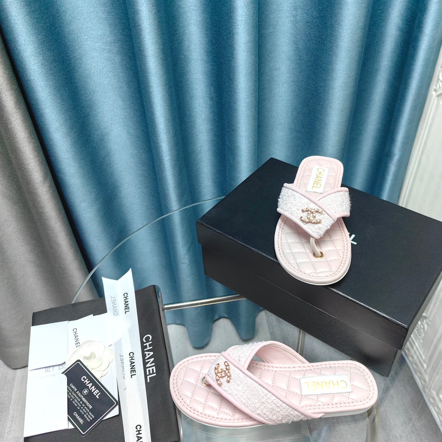 Chanel 26P Flip-Flops Light Pink in Woven 712317