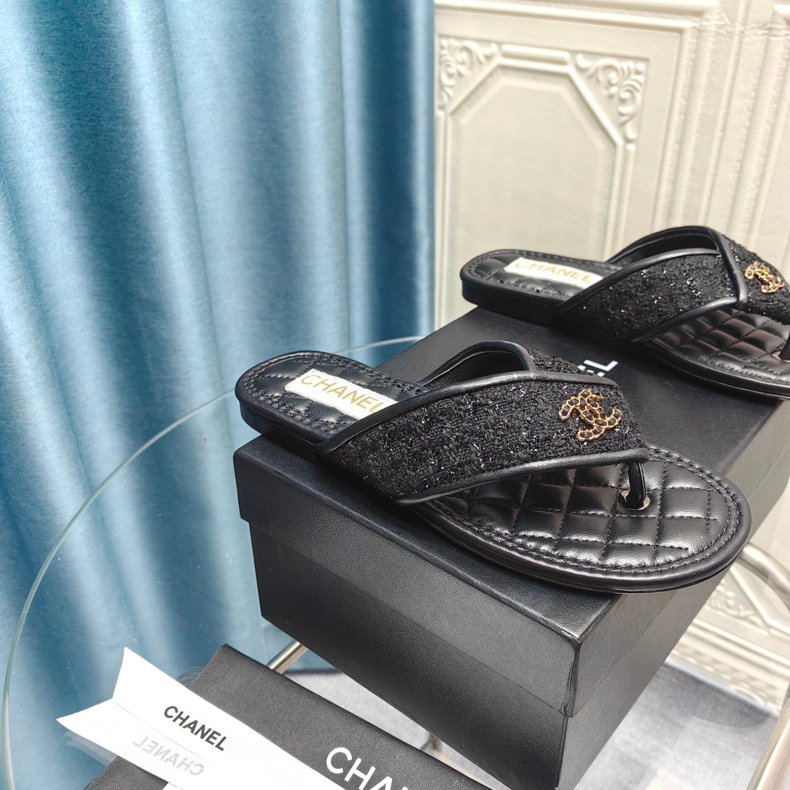 Chanel 26P Flip-Flops Black in Woven 712310