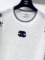 Chanel Short-Sleeve T-Shirt White in Wool 305895