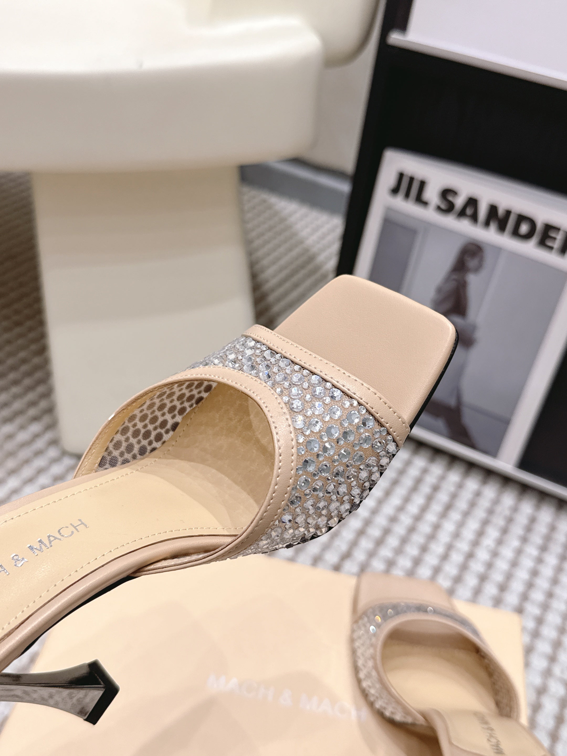 Mach & Mach Embellished Mules 95 Nude Beige in Leather Diamonds 722810