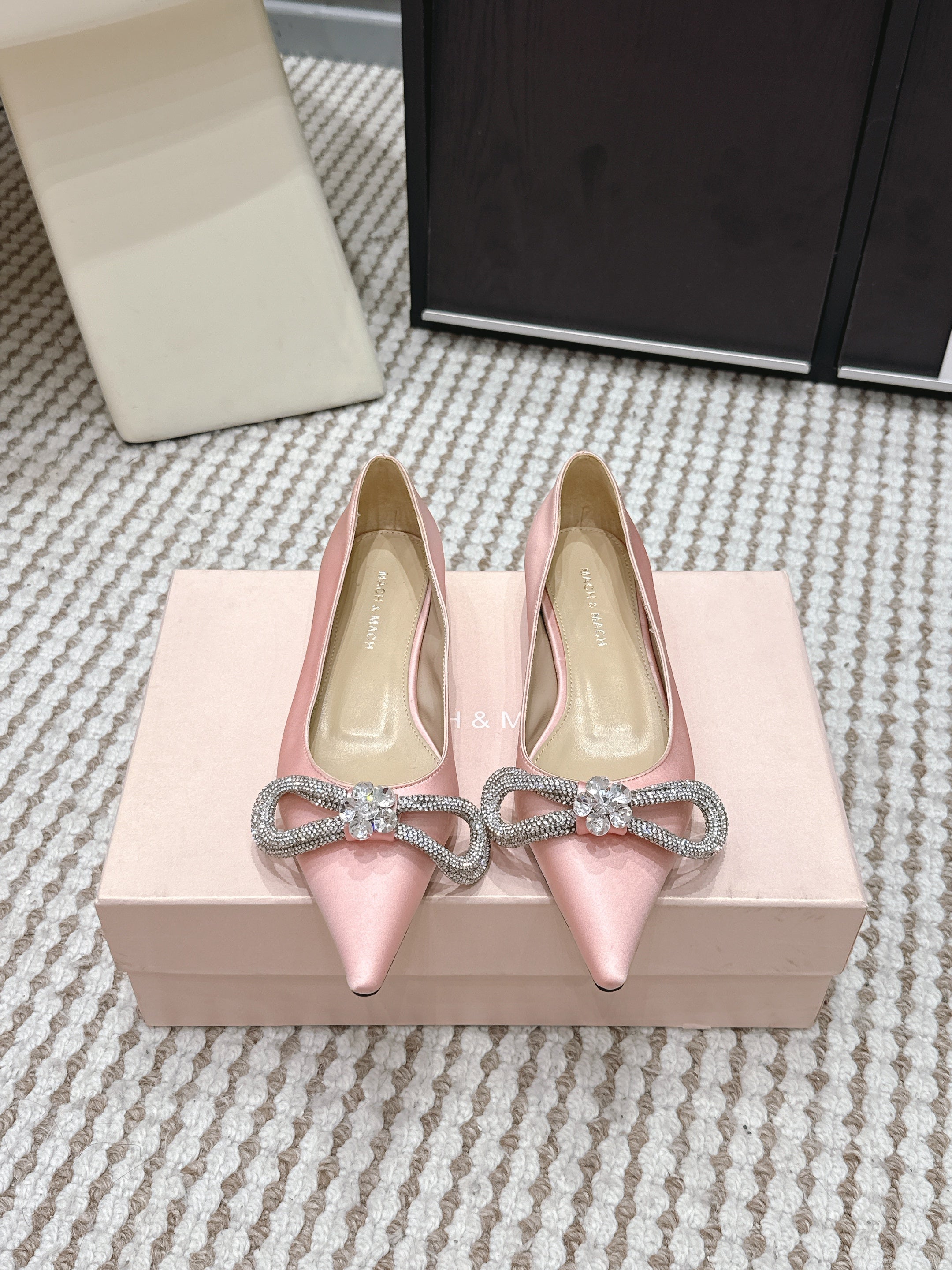 Mach & Mach 26SS Rhinestone Bow Flats Light Pink in Silk 722450