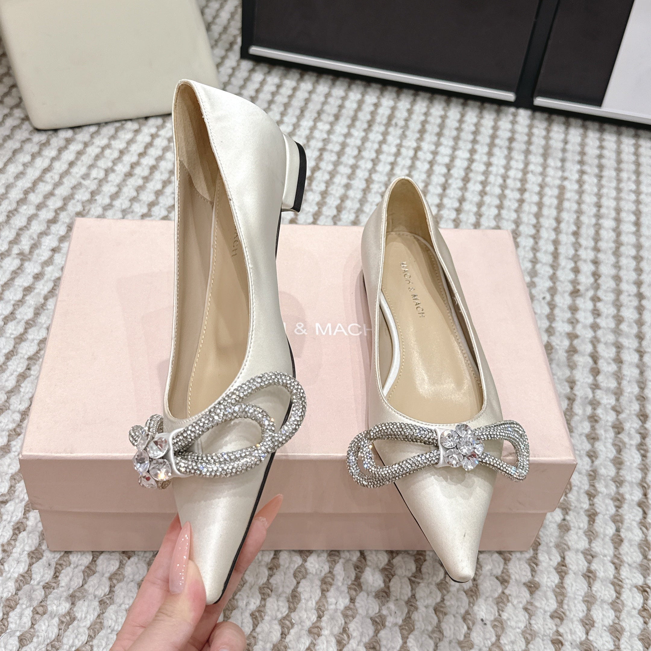 Mach & Mach 26SS Rhinestone Bow Flats Milk White in Silk 722449