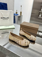 Burberry Classic Check Flats Beige in Fabric 729740
