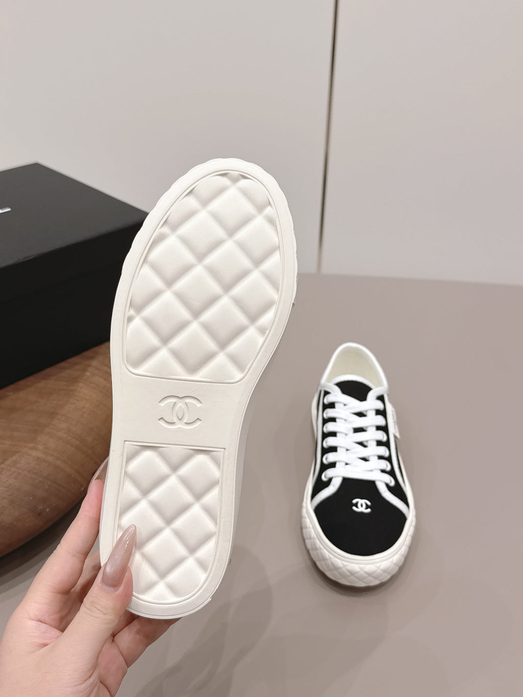 Chanel 26 Round Toe Color Block Black White in Canvas 739431