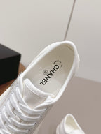 Chanel 26 Round Toe Color Block White in Canvas 739430