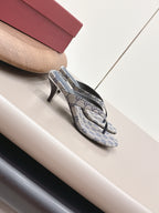 Gucci 26 Round Toe Flip-Flops 60 Navy Blue in Jacquard Fabric 739377