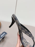 Gucci 26 Round Toe Flip-Flops 60 Navy Blue in Jacquard Fabric 739377