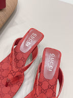Gucci 26 Round Toe Flip-Flops 60 Red in Jacquard Fabric 739376