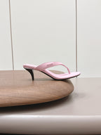 Gucci 26 Round Toe Flip-Flops 60 Pink in Sheepskin 739374