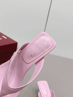 Gucci 26 Round Toe Flip-Flops 60 Pink in Sheepskin 739374