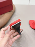 Gucci 26 Round Toe Flip-Flops 60 Red in Sheepskin 739373
