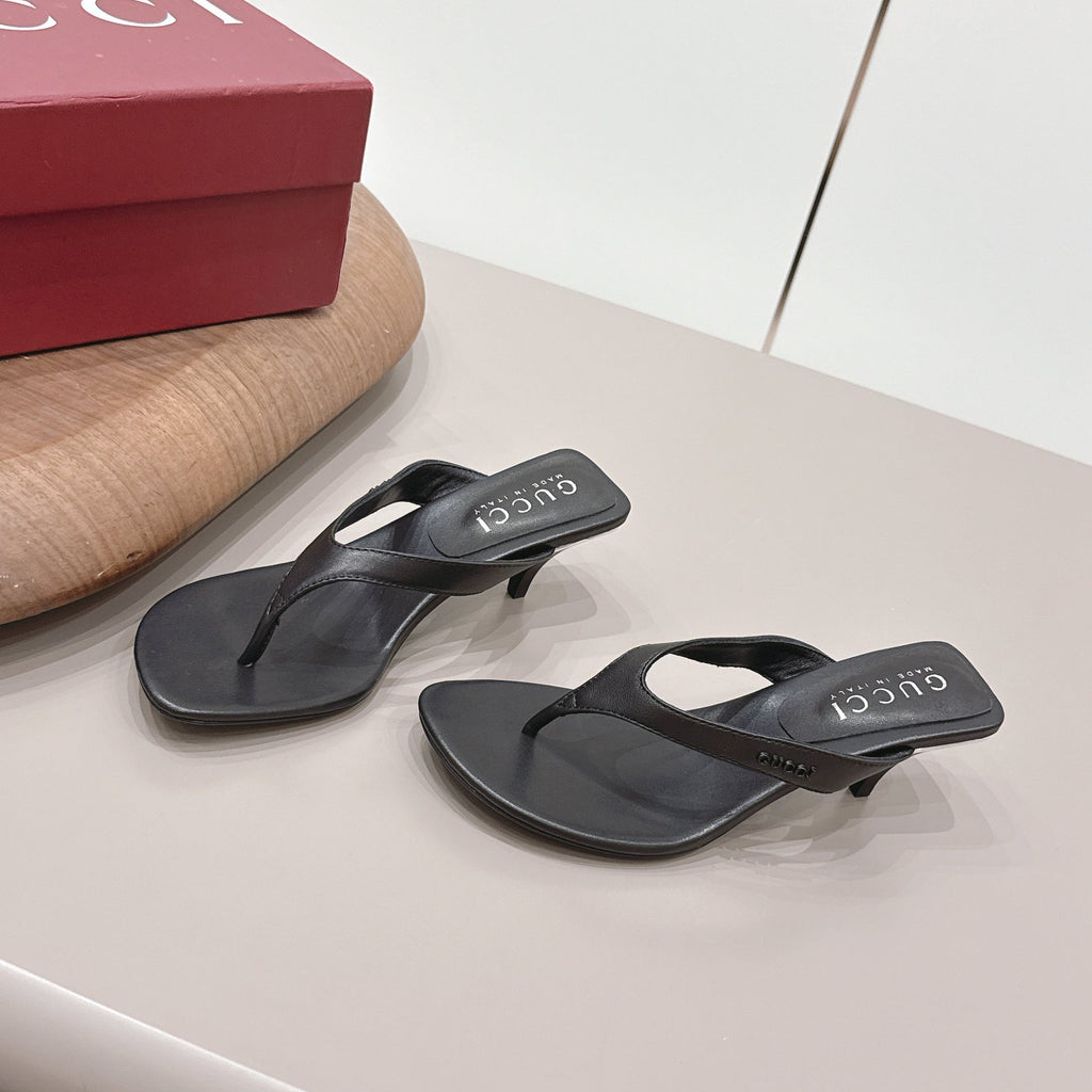 Gucci 26 Round Toe Flip-Flops 60 Black in Sheepskin 739371