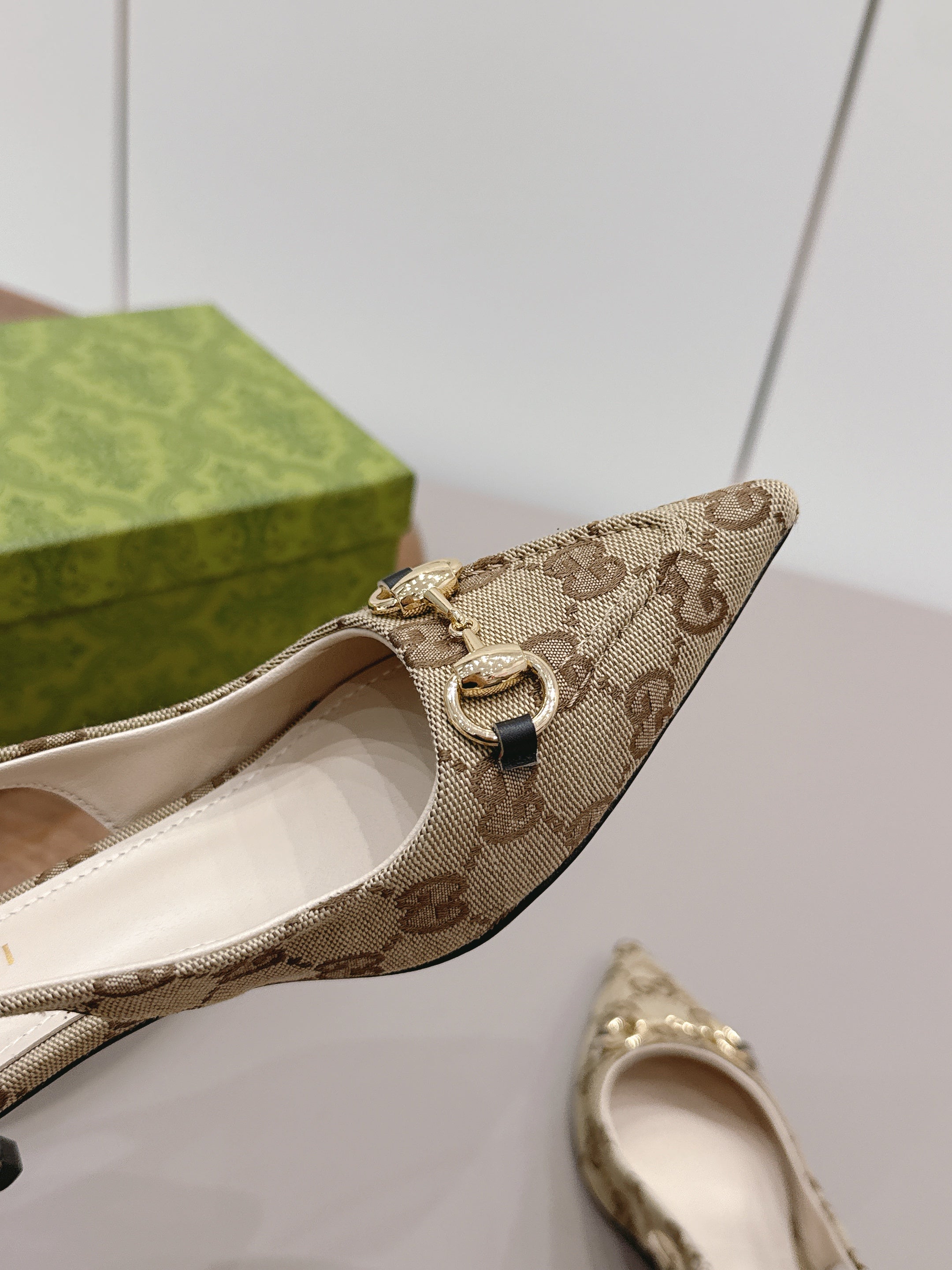Gucci 26 Slingback 45mm Embossed Single Beige Brown in Jacquard Fabric 739364