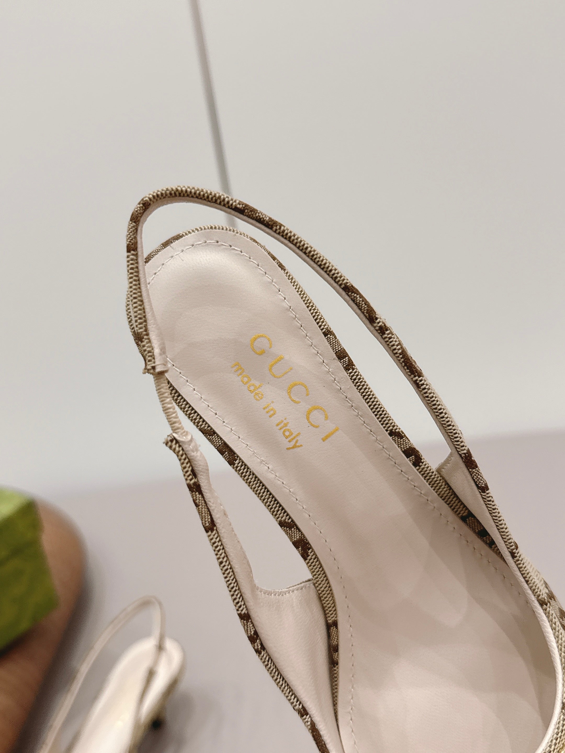 Gucci 26 Slingback 45mm Embossed Single Beige Brown in Jacquard Fabric 739364