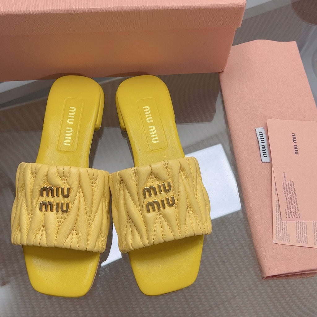 Miu Sandal Yellow Matelassé Leather 739550