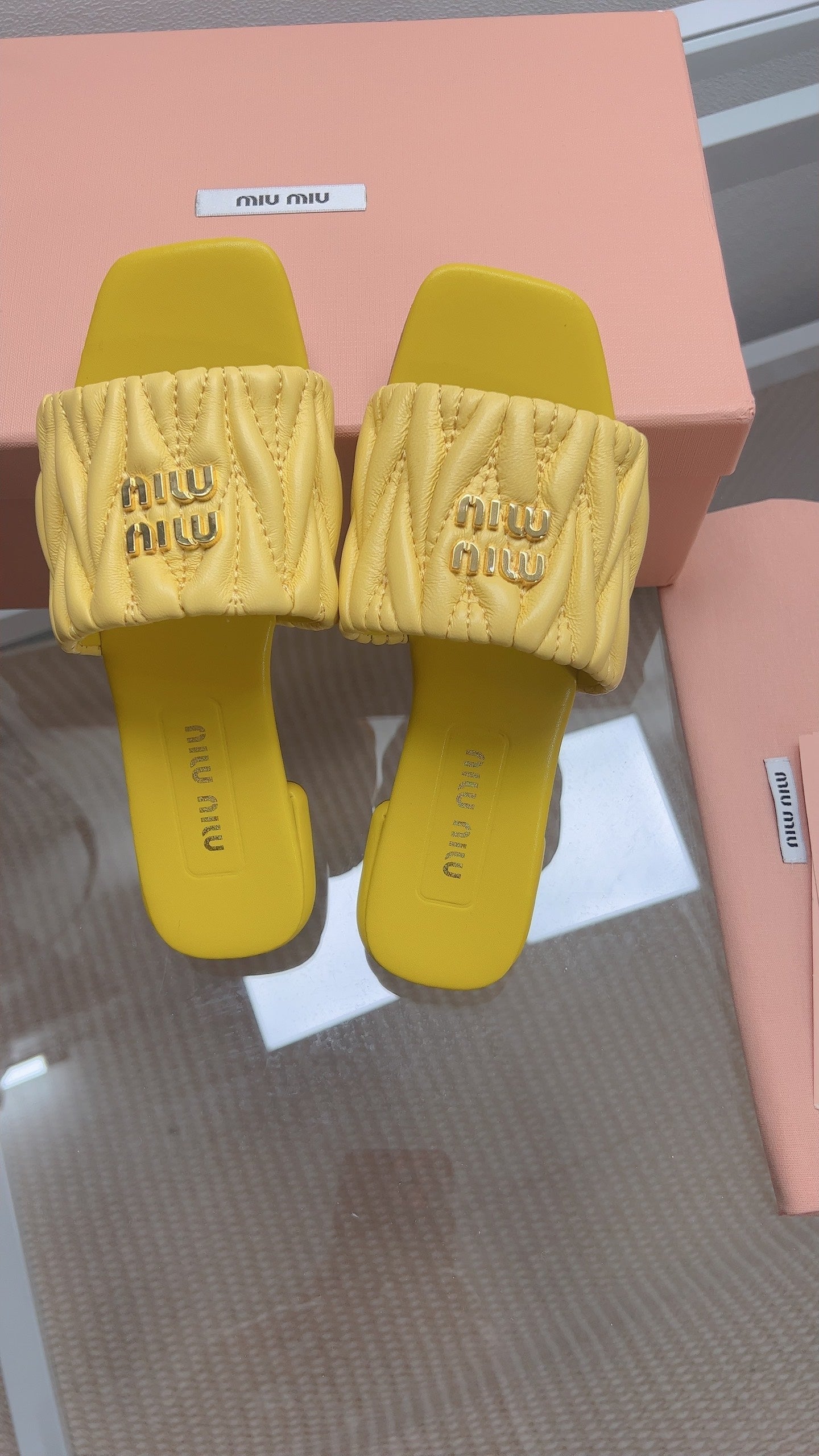 Miu Sandal Yellow Matelassé Leather 739550