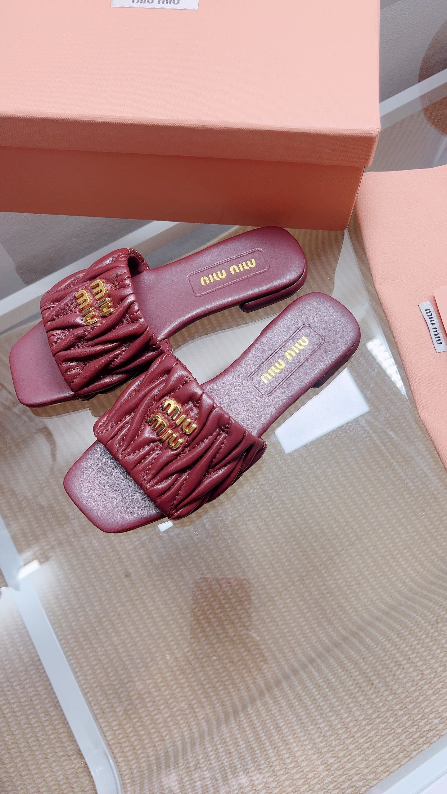 Miu Sandal Burgundy Matelassé Leather 739552