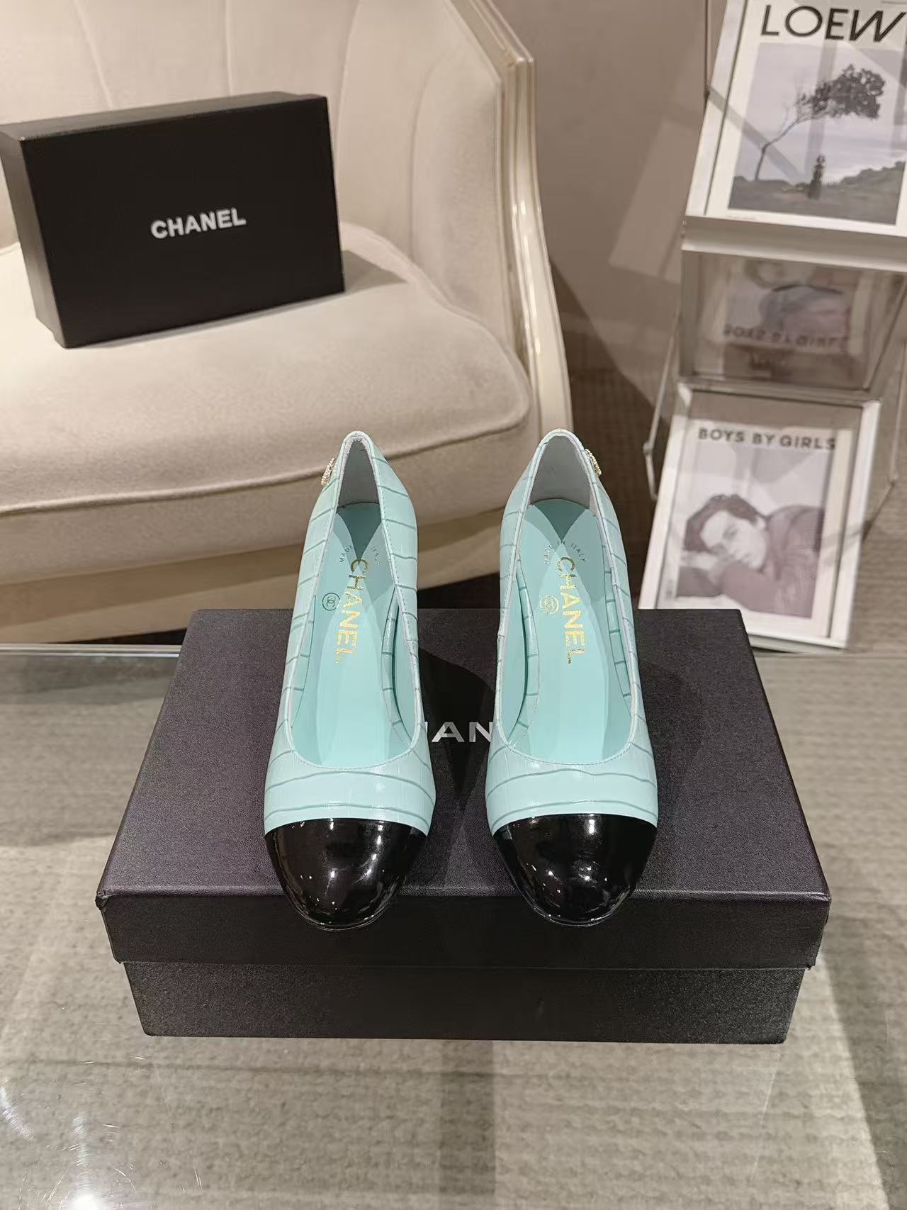 Chanel 26 Pumps Pearl Heel 80mm Turquoise in Calfskin 739573