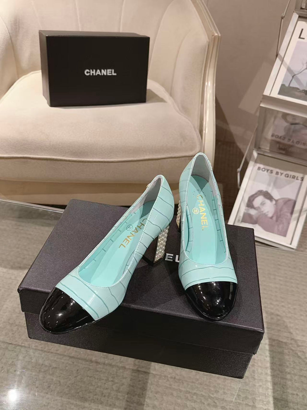 Chanel 26 Pumps Pearl Heel 80mm Turquoise in Calfskin 739573
