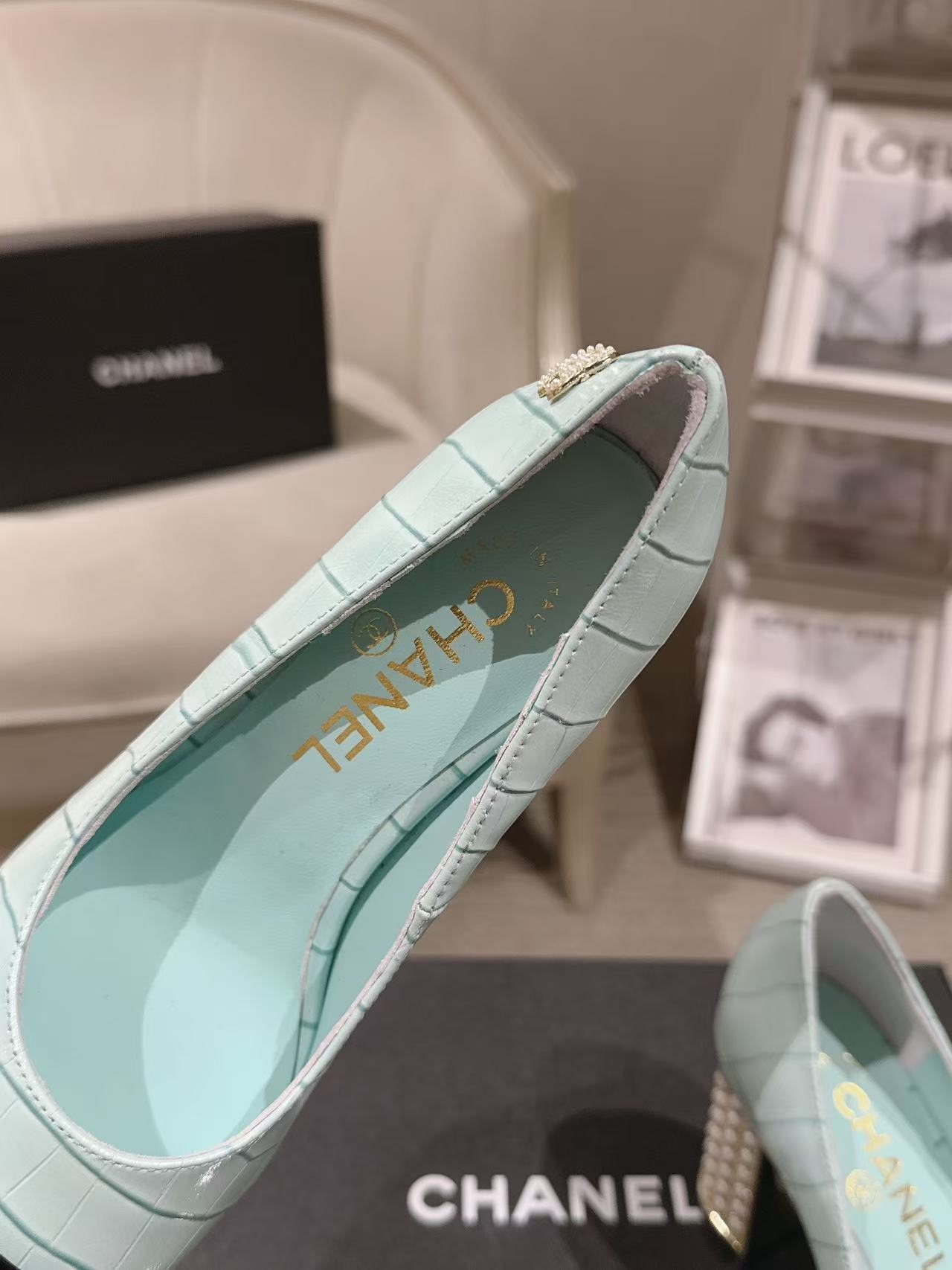 Chanel 26 Pumps Pearl Heel 80mm Turquoise in Calfskin 739573