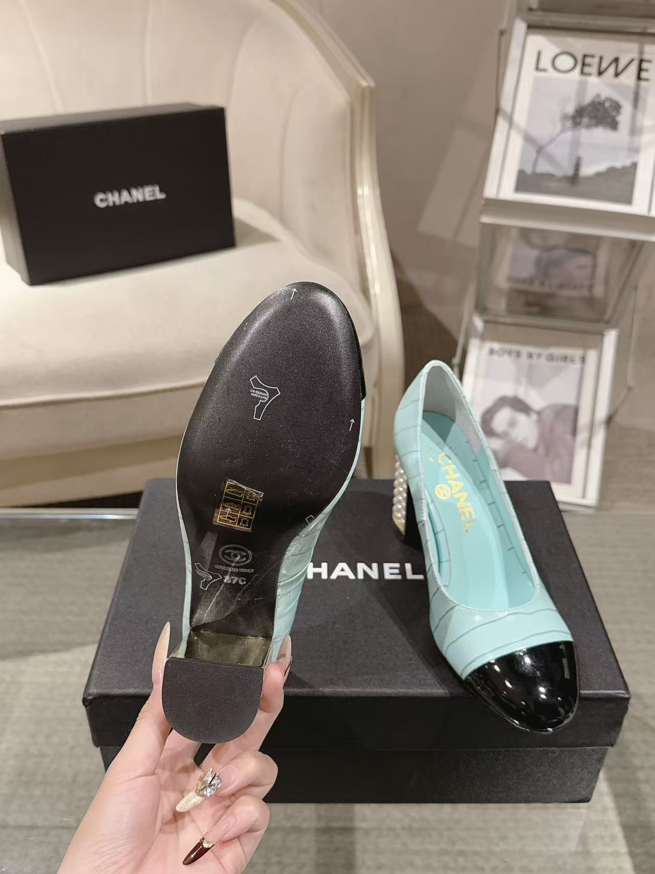 Chanel 26 Pumps Pearl Heel 80mm Turquoise in Calfskin 739573