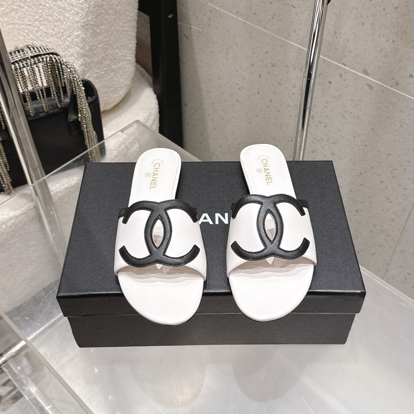 Chanel Double C Flat Slip-on Sandals White in Lambskin 740708