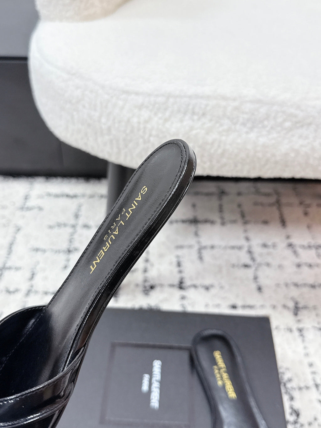 YSL Babylone Slides Black in Cowhide 743658
