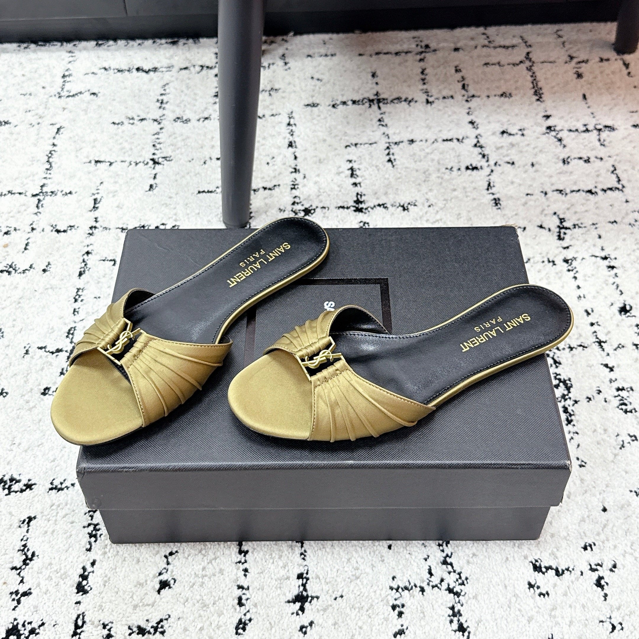 YSL Babylone Slides Gold Champagne in Silk 743654