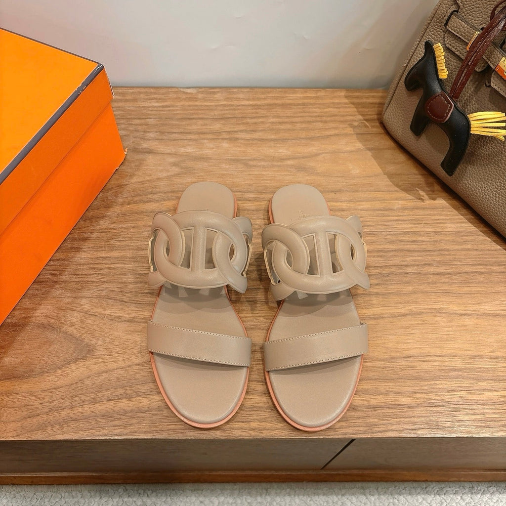 HM  Sandal Beige in Calfskin 743977