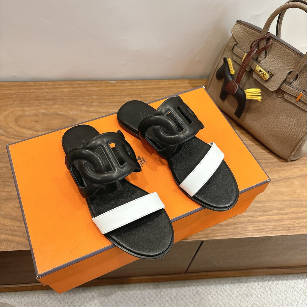 HM  Sandal Black White in Calfskin 743978