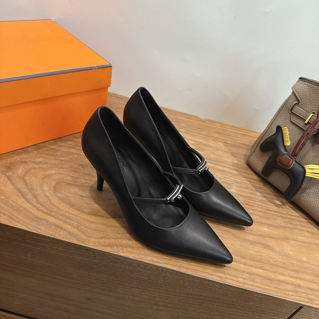 HM 26 Majeste 85 Pump Black in Cowhide 744011