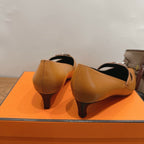 HM 26 Majeste 45 Pump Brown in Cowhide 744115