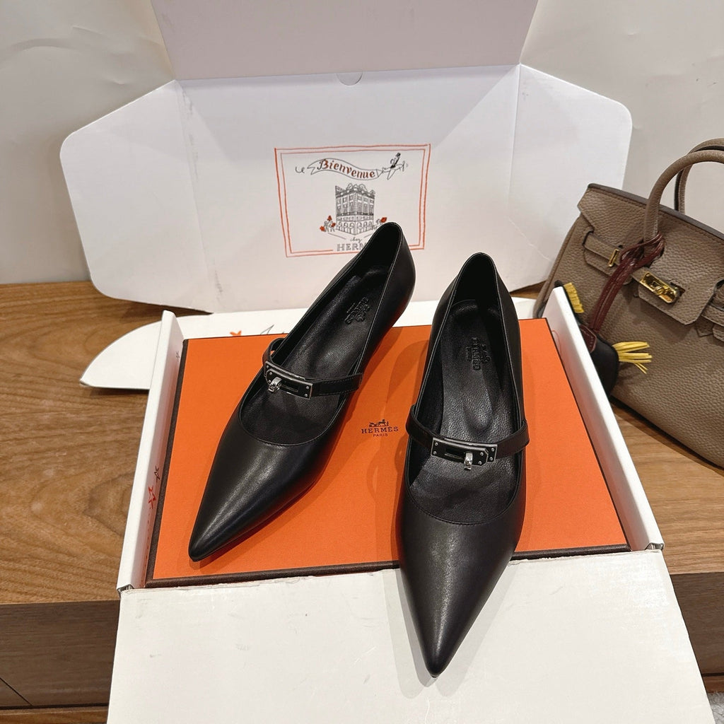 HM 26 Majeste 45 Pump Black in Cowhide 744116