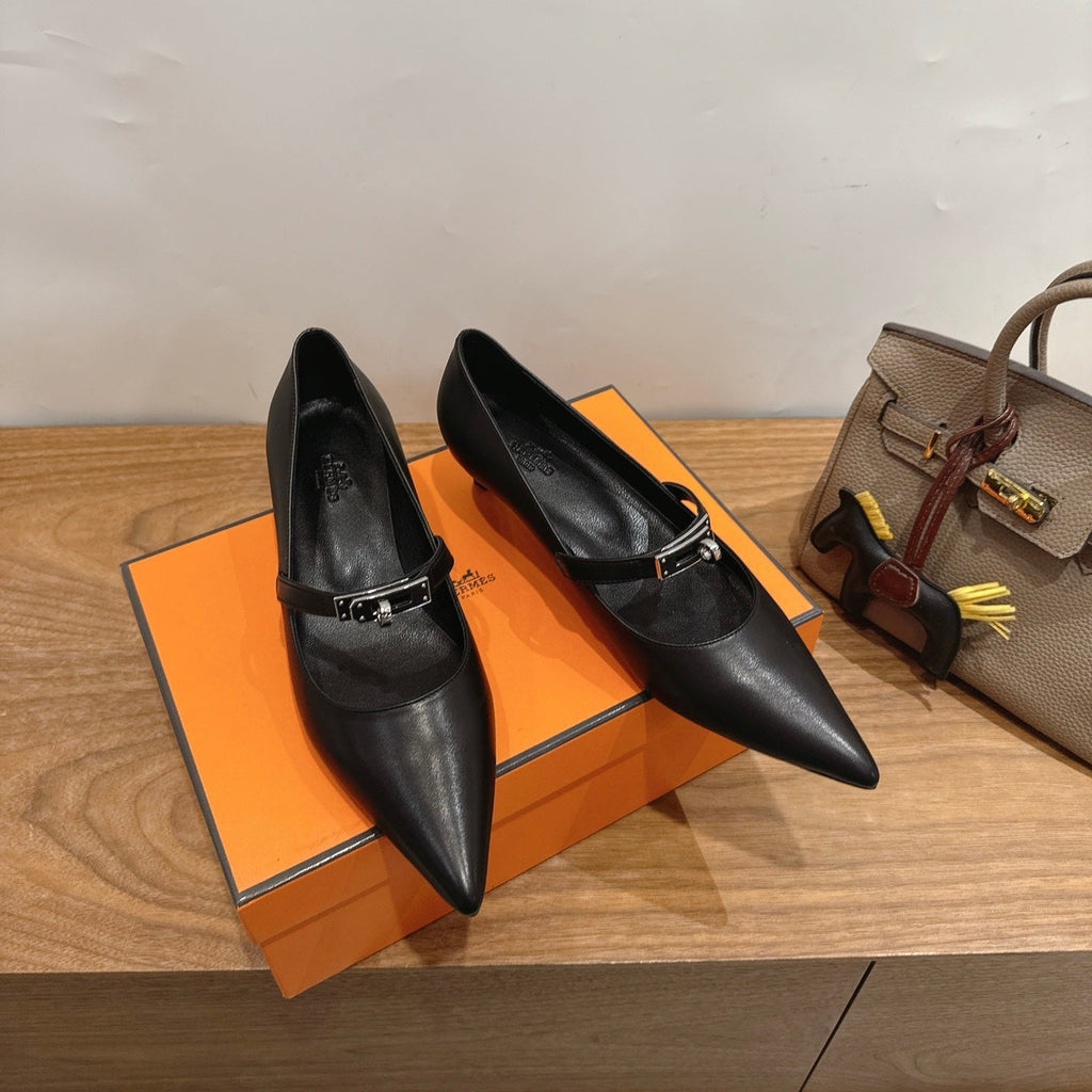 HM 26 Majeste 45 Pump Black in Cowhide 744116
