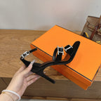 HM Liv Sandal 10.5 Black in Velvet 744072