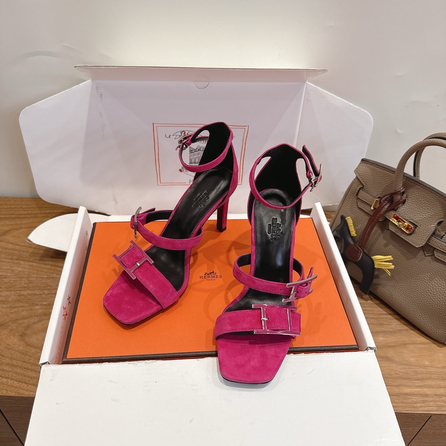 HM Liv Sandal 10.5 Pink in Deerskin 744076