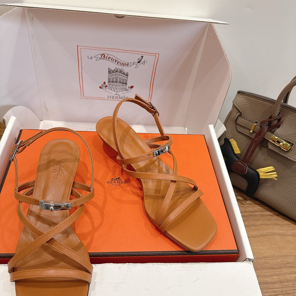 HM  June Sandal Brown in Cowhide 744048