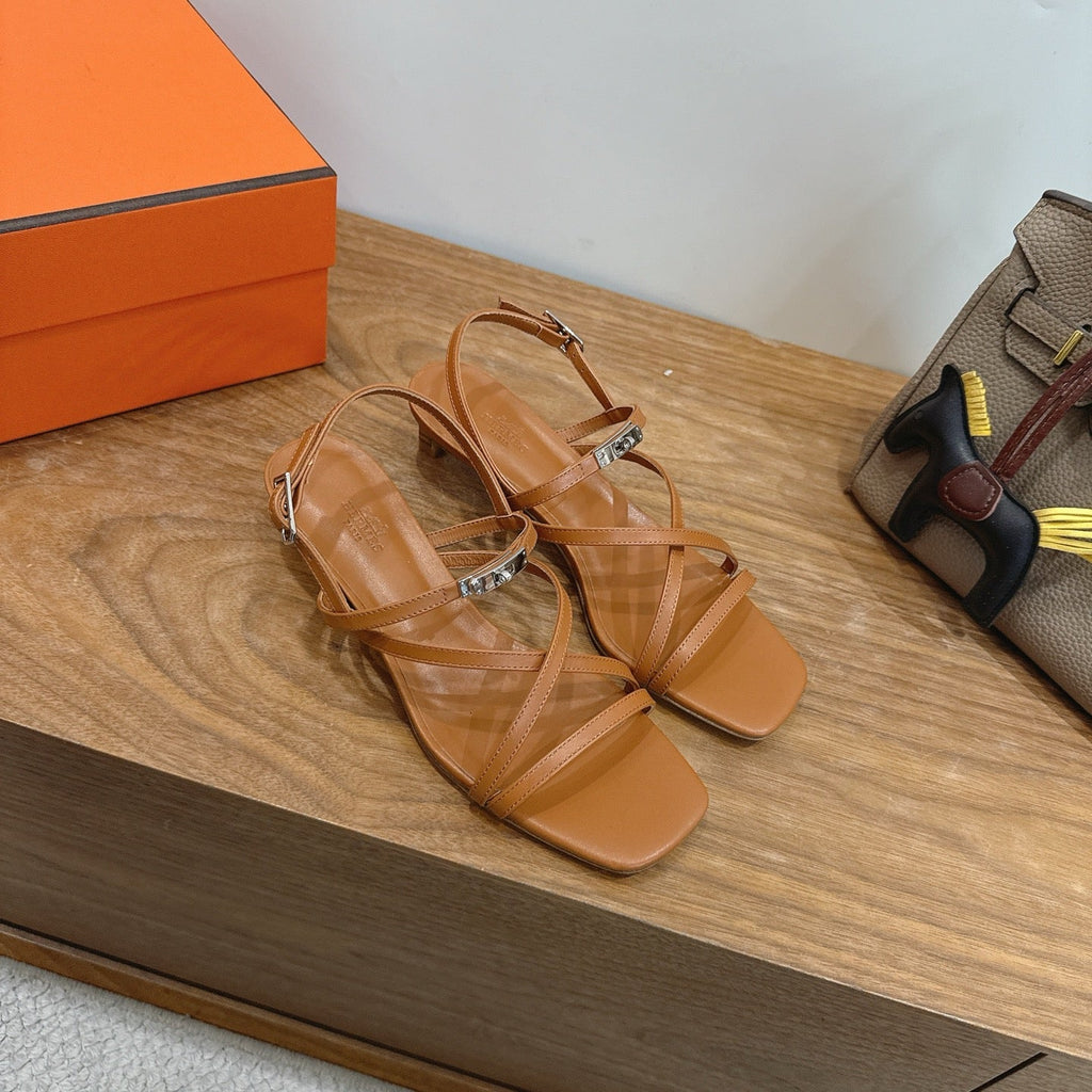 HM  June Sandal Brown in Cowhide 744048