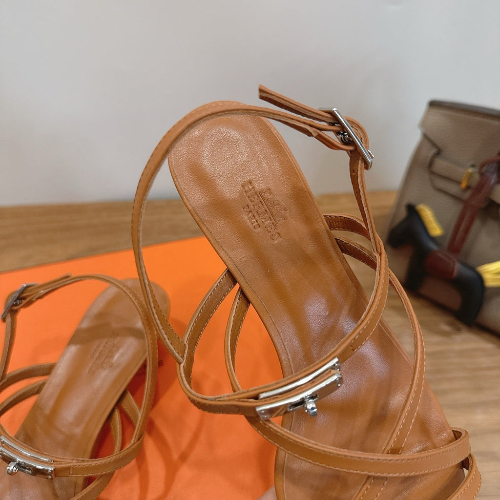 HM  June Sandal Brown in Cowhide 744048