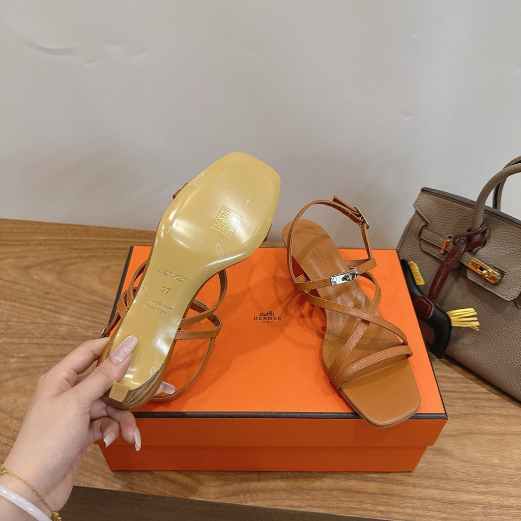 HM  June Sandal Brown in Cowhide 744048