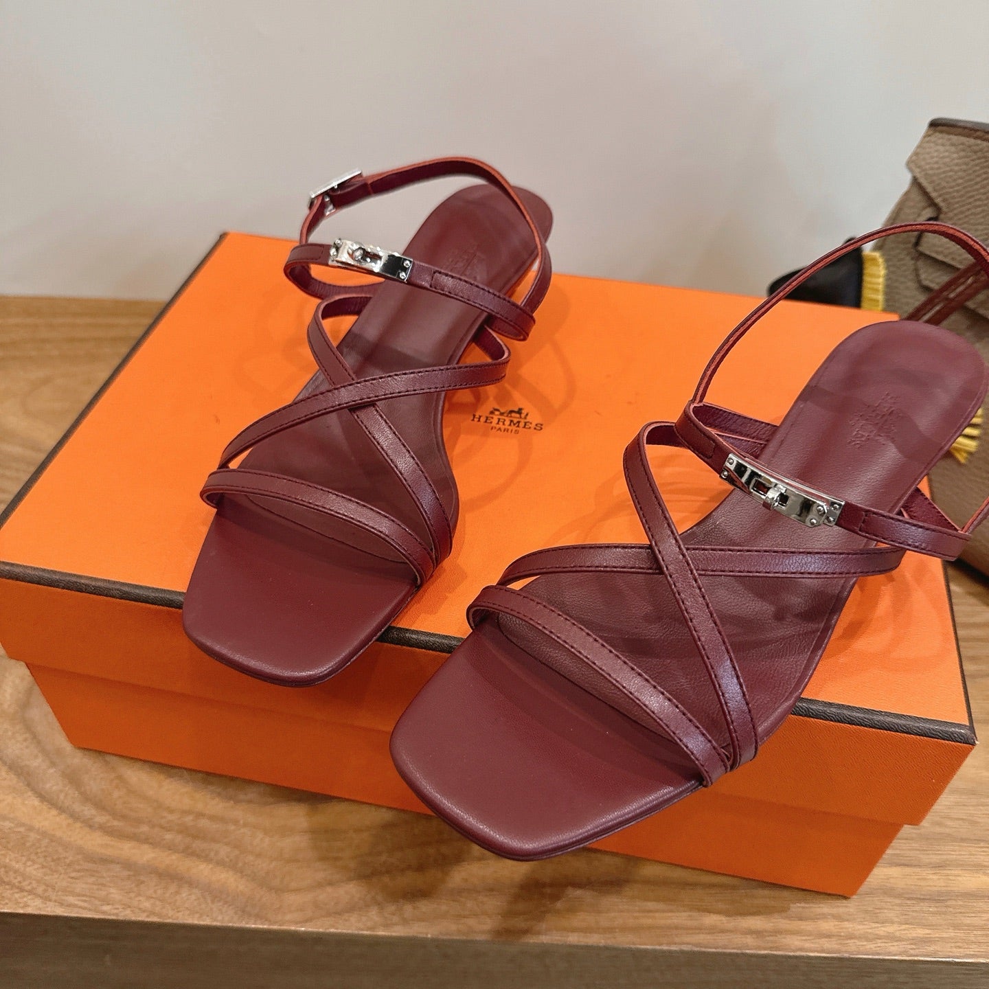 HM June Sandal Burgundy in Cowhide 744050