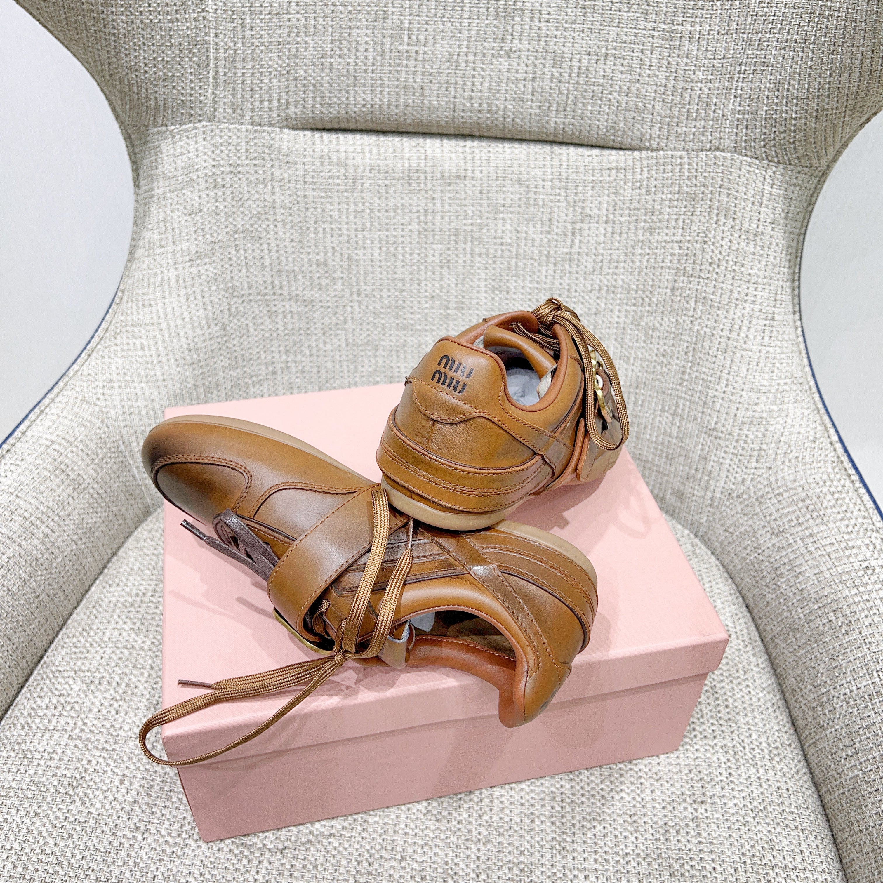 Miu 26 Sneaker Brown in Sheepskin 747378