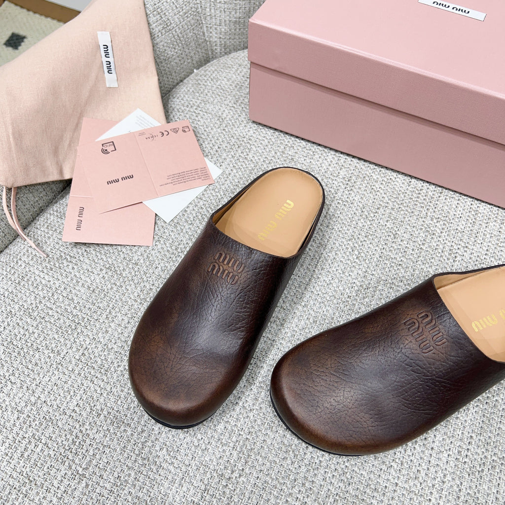 Miu 26 Mules Dark Brown in Cowhide 747402