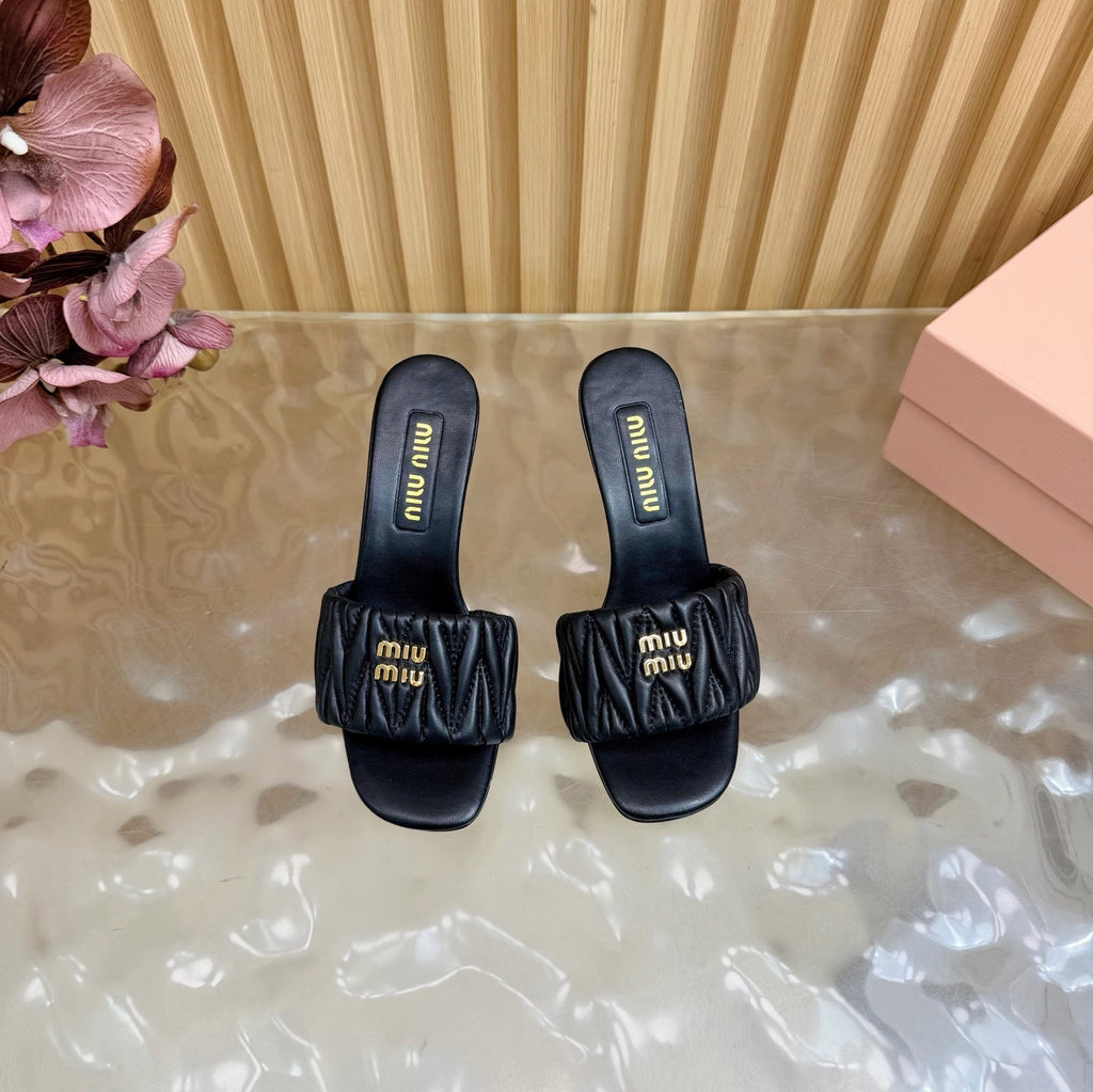 MM Pointed-Toe High Heels 85 Black in Sheepskin 749061