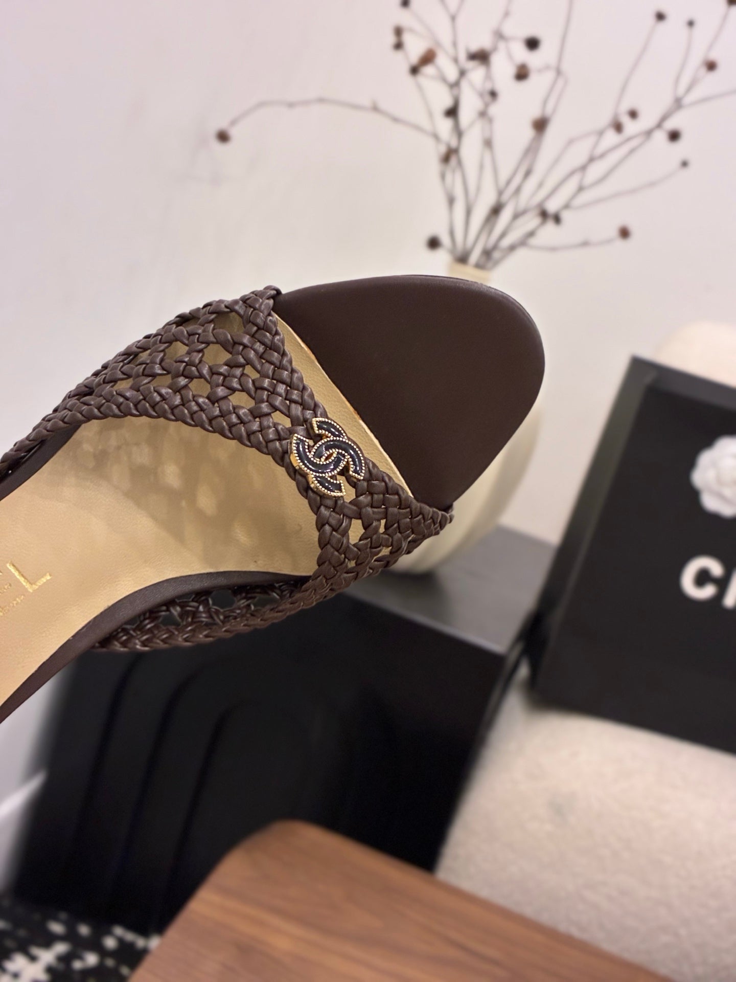 CC Sandal 60 Dark Brown in Woven 747972