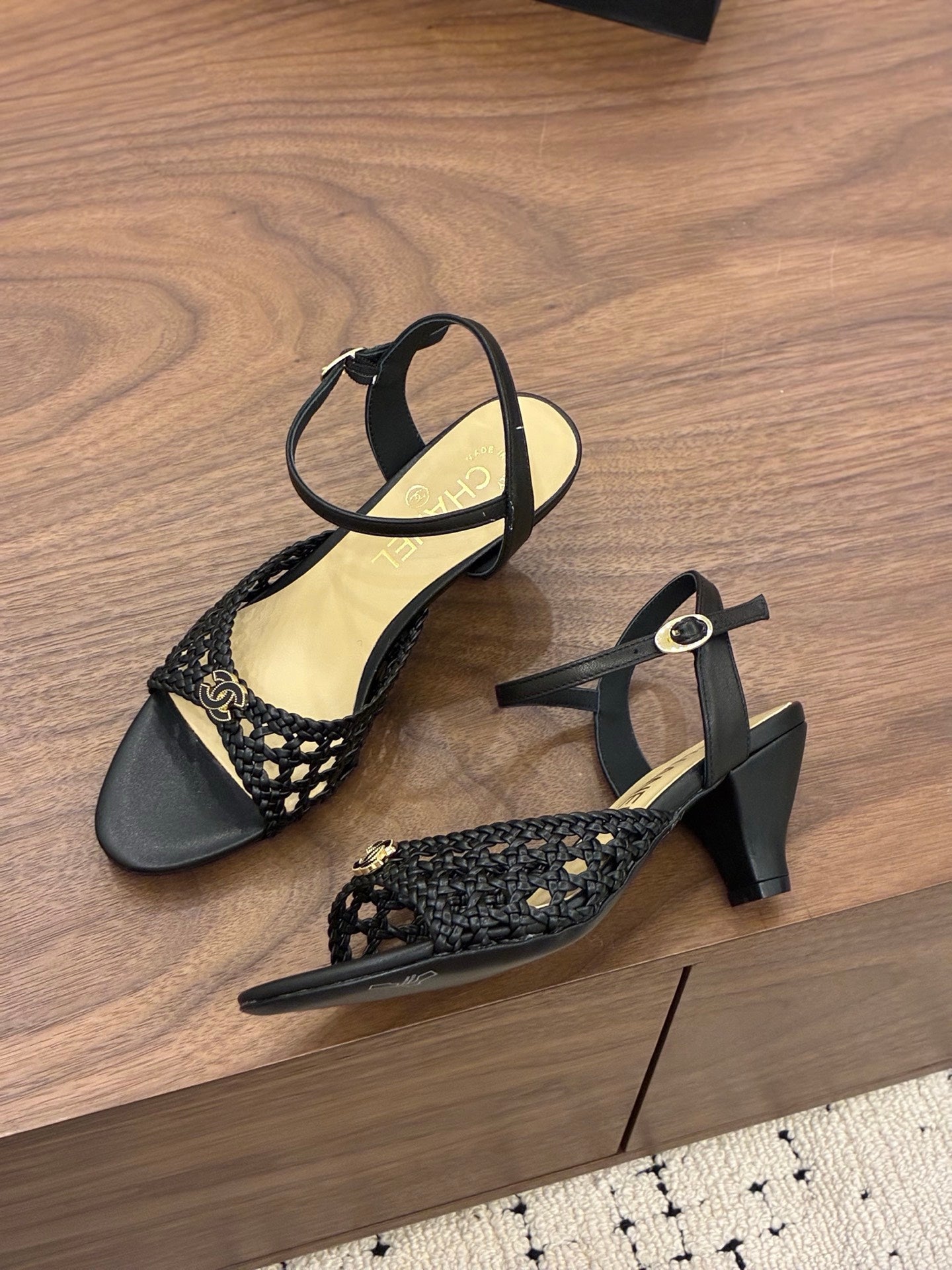 CC Ankle-strap Heeled 60 Black in Woven 747968